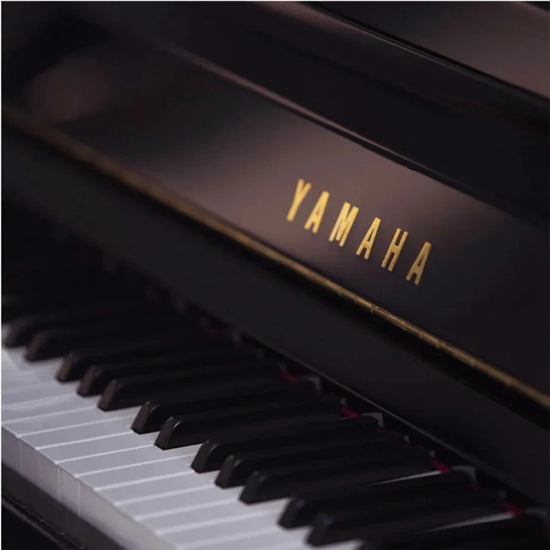 YAMAHAS JU109 PE Upright Piano student piano original