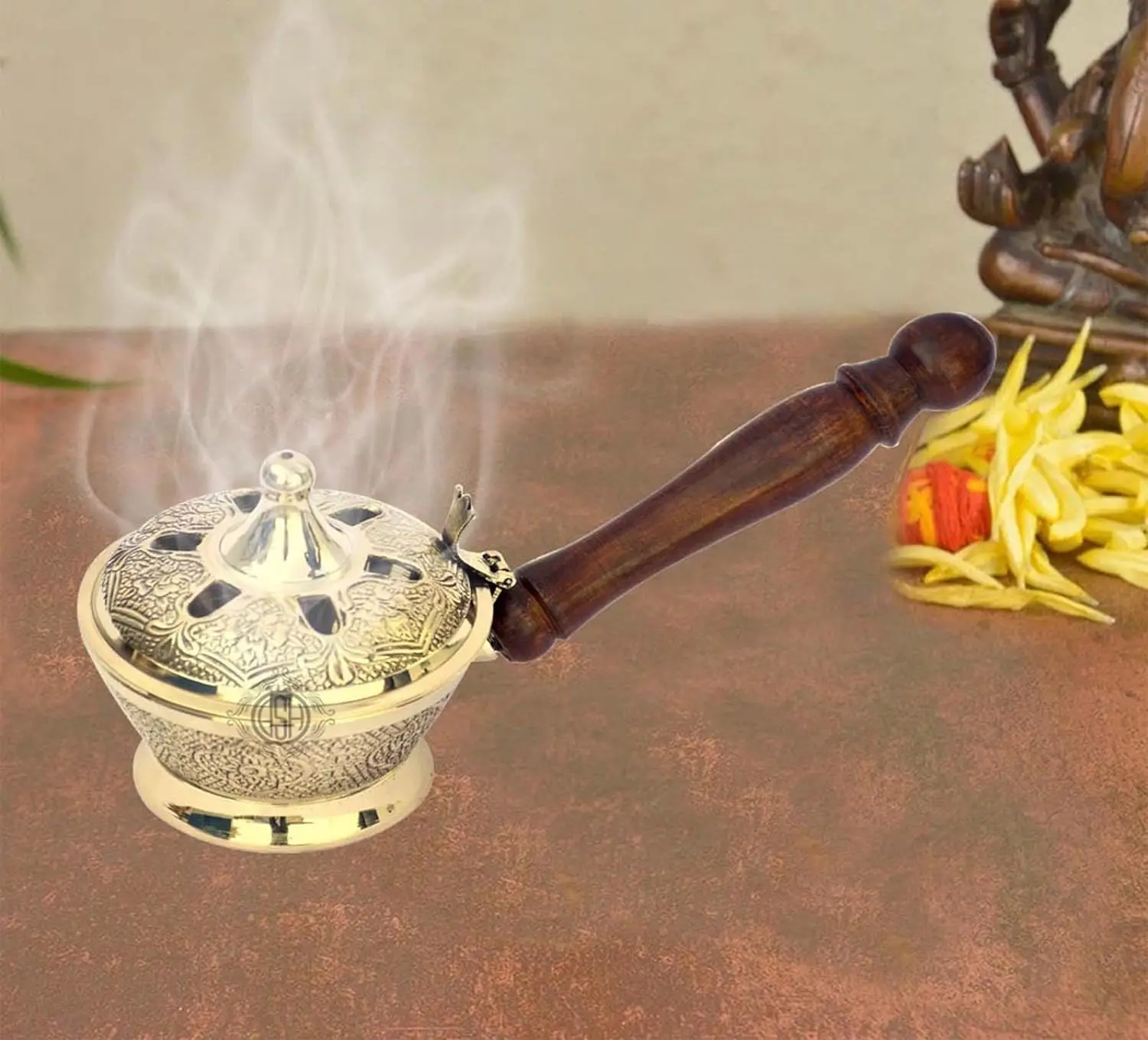 Top Quality Brass Incense Burner Holder Multi-purpose New Design Burner With Wooden Handle.