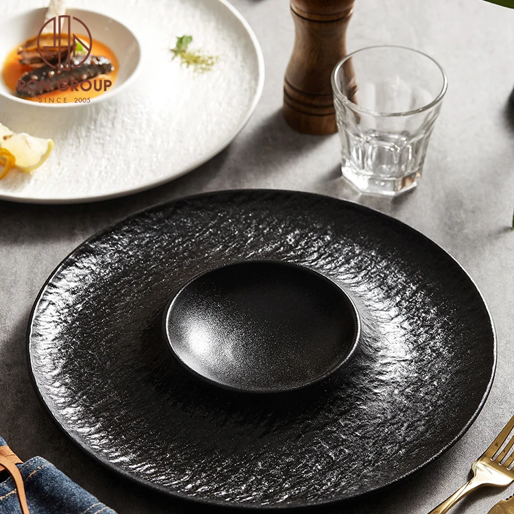 Nordic unique design white ceramic soup plate 12 inch luxury ceramic serving plates for wedding party