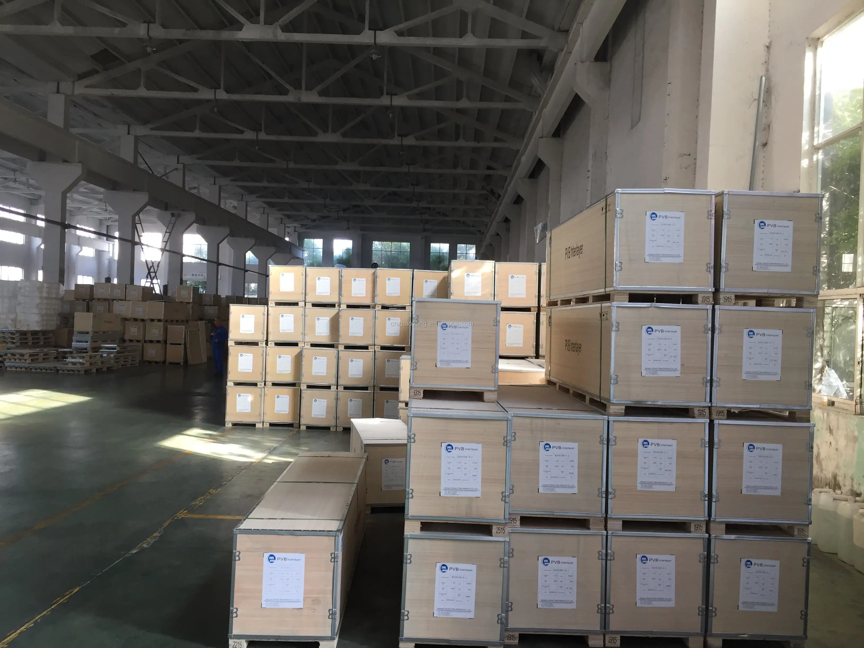 high-quality Polyvinyl Butyral (PVB) film for architectural laminated safety glass and auto glass /windshield glass