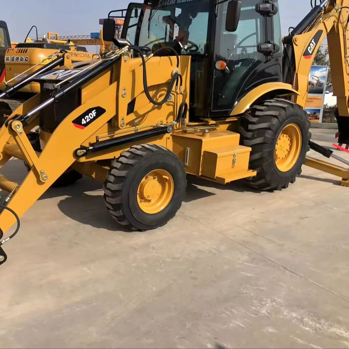 Новый CAT 420F экскаватор-погрузчик уникальный дизельный двигатель