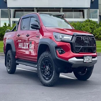 Toyota Hilux 2.8TD приключение с двойной кабиной