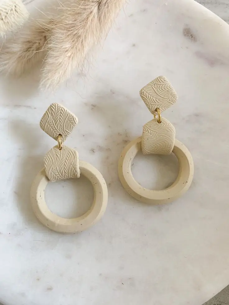 Korean oval hollow Resin Earrings female holiday style retro personality all-match earrings
