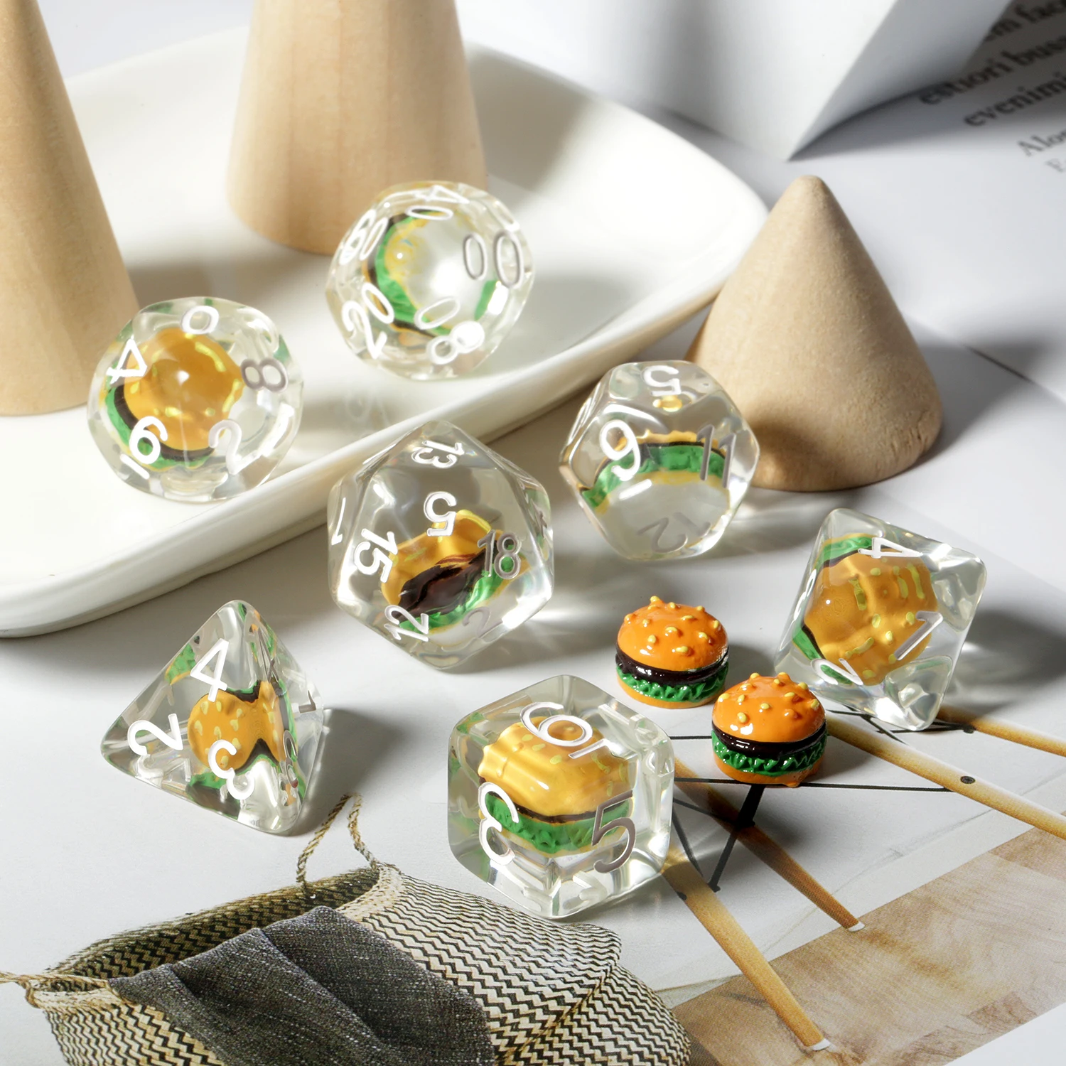 Factory Wholesale Polyhedral DND Dice Set Custom Resin Dice d&d Hamburger Gaming Dice for RPG Role Playing Table Games