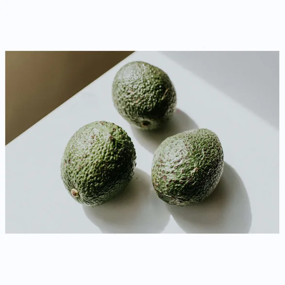 FRESH AVOCADOS/FROZEN/FROZEN PULP AVOCADOS - THE BEST PRICE WITH HIGH QUALITY Avocados Fresh Pear Hass Avocado For Sales