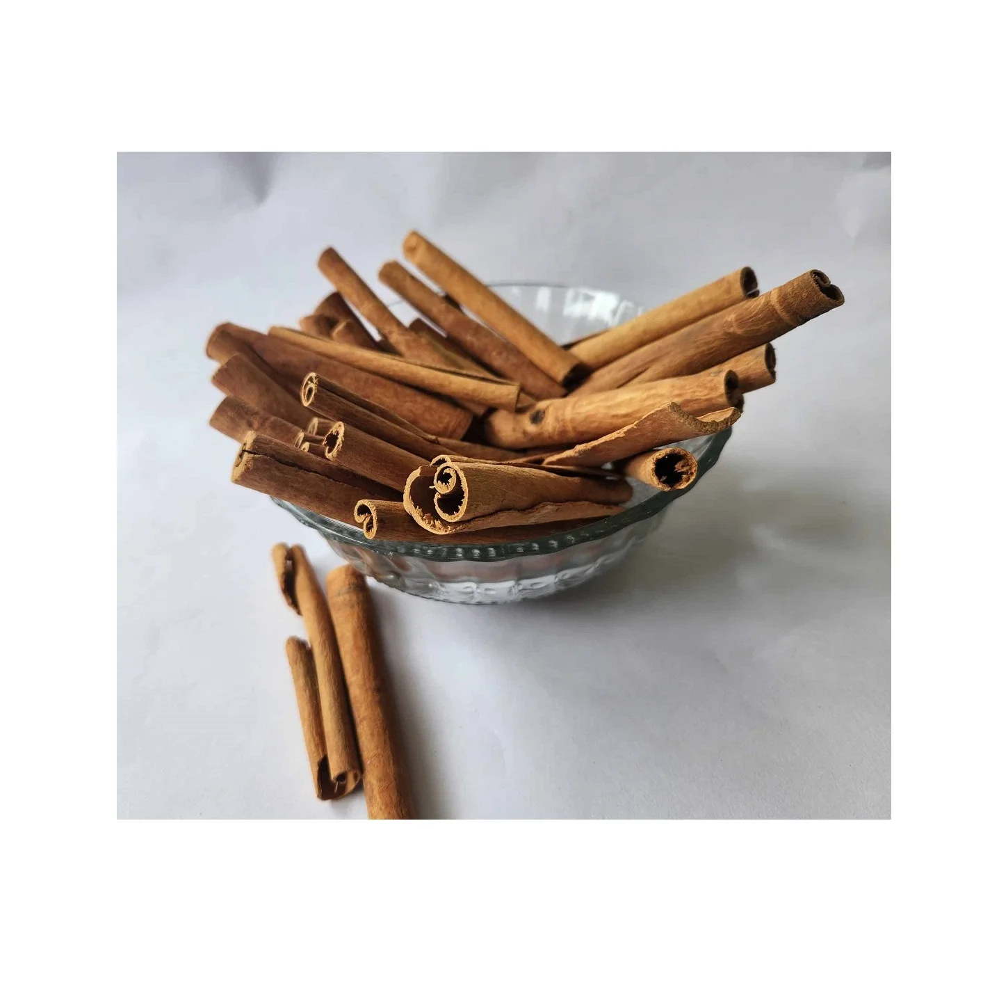 Premium Quality Spices Cassia Cinnamon Sticks Cooking Masala with Custom Packaging Available for Sale