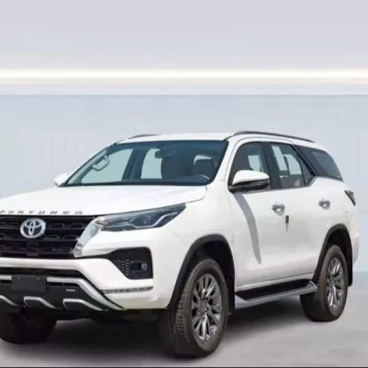 Отлично использованный Toyotas Fortuners VXR V6 4.0L бензиновый 7-местный автоматический 2023 модель 100% отлично работает без происшествий 1 год