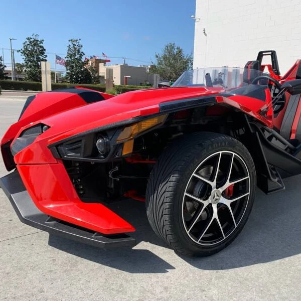 A Neatly Used Slingshot Polaris SLR / Genuine Quality Slingshot SLR from USA doorstep delivery Worldwide