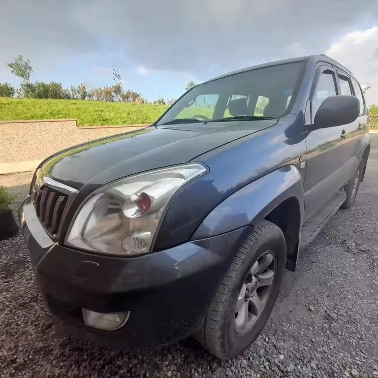 Аккуратно использованный Toyotas Land Cruiser Prado GX-R V6 4.0L бензиновый 7-местный автоматический, 2021/2023 модель, 100% отлично работает