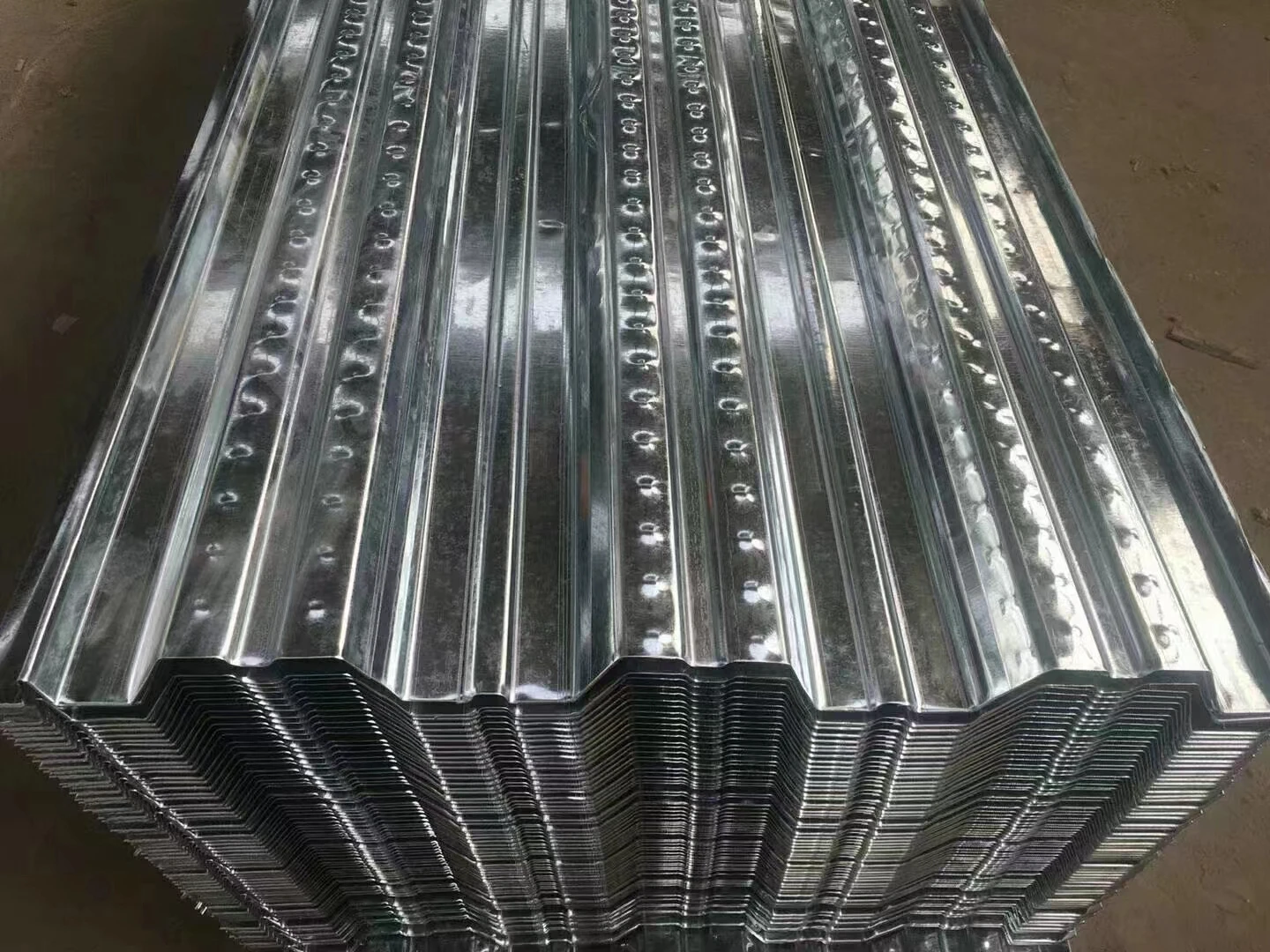 Building Materials 0.6mm Galvanized Decking Roof Steel Corrugated Plate Metal Floor Steel Deck Sheet For Concrete Slab