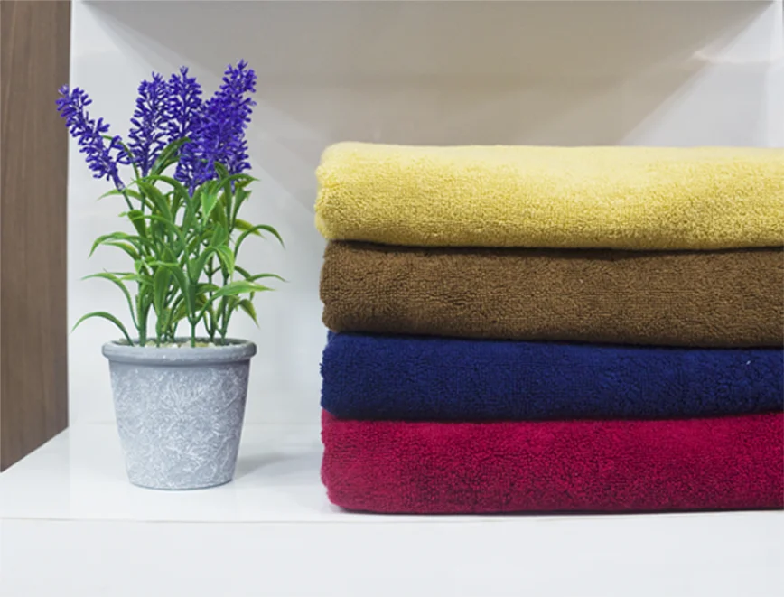 Wholesale Factory High Quality Customized Embroidery 700 Gsm Over-sized Absorbent Hotel Towels