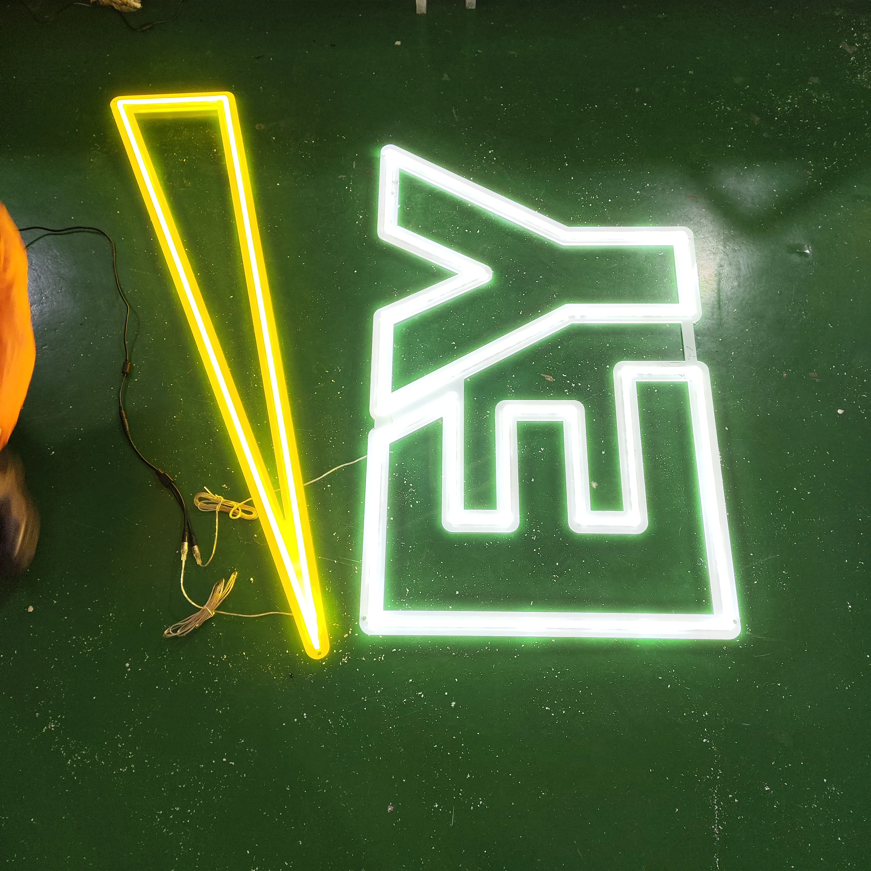 Quick Delivery Waterproof Customization Party Neon Led Lights Happy Birthday Acrylic Led Neon Sign