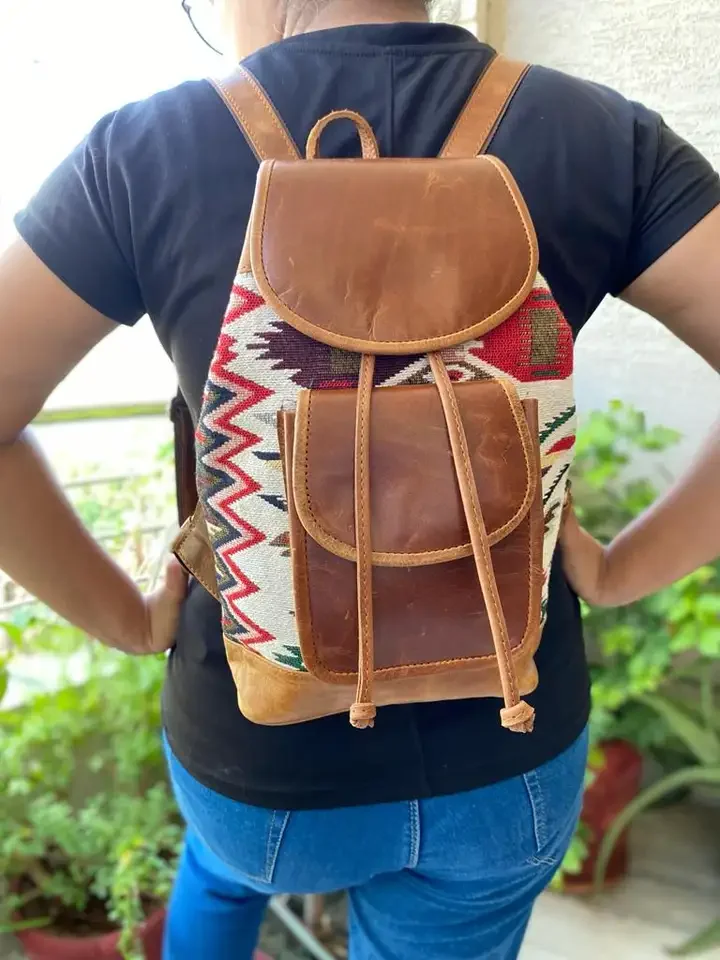 Trend Fashionable Women Large Capacity Laptop Bags Backpack Pastoral Style Colorful Print Casual Backpack For Women Leather Bags