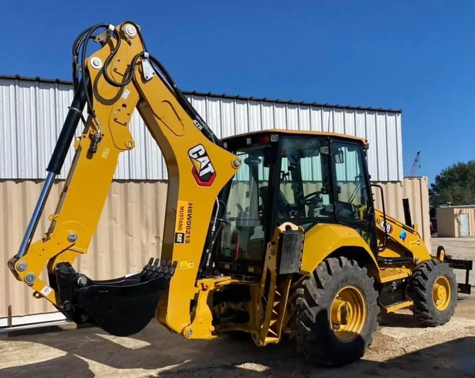 Экскаватор-погрузчик Caterpillar 420F