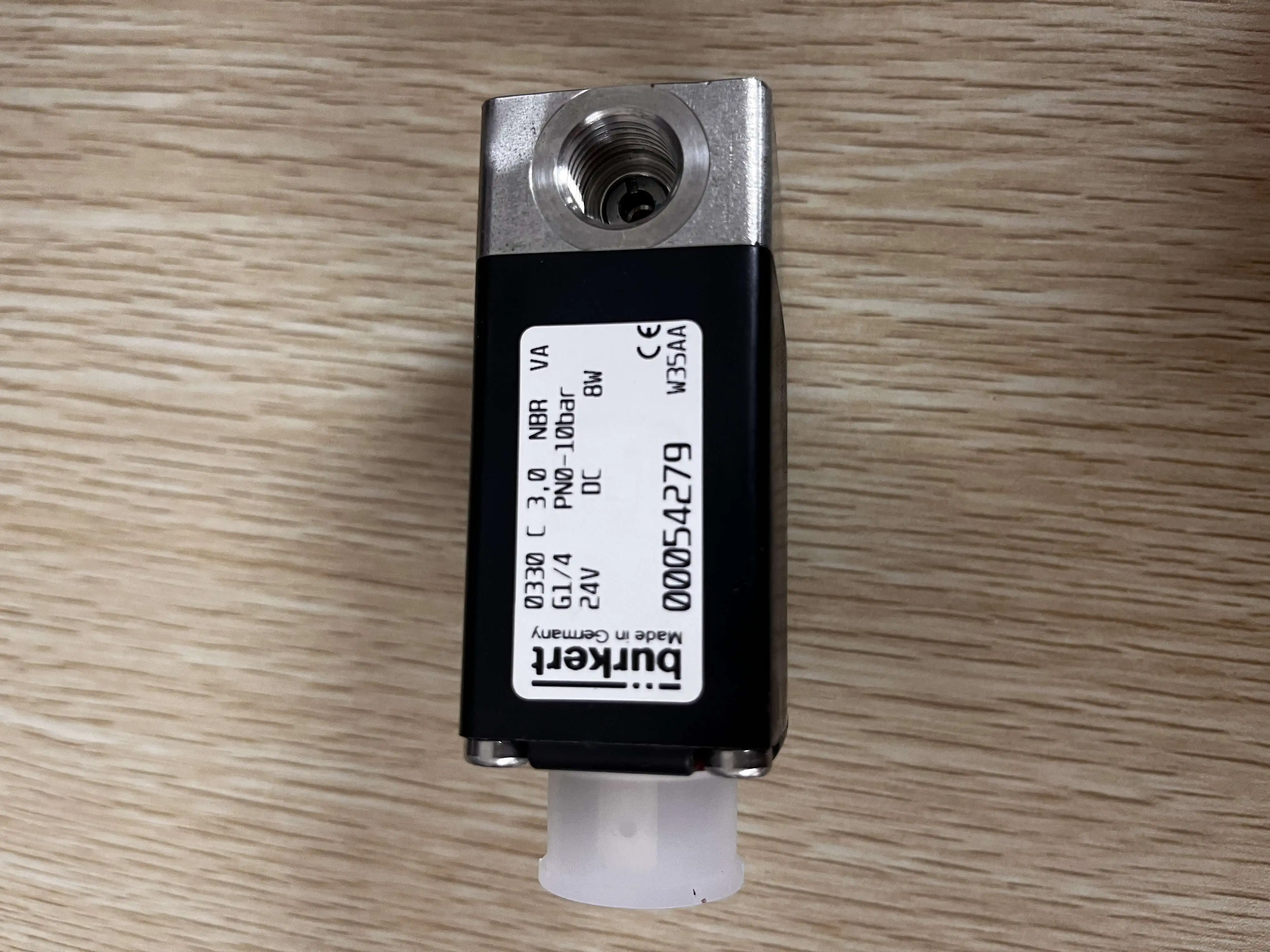 Соленоидный клапан Burkert 0124 0330 типа 178896 00227538 с поворотным 00066032 00019078