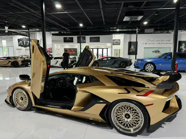Лучшее замечательное предложение цена 2019 Lam-bor-ghini Aventador LP 770-4 SVJ с малым пробегом бензиновых автомобилей готовых к отправке Лидер продаж
