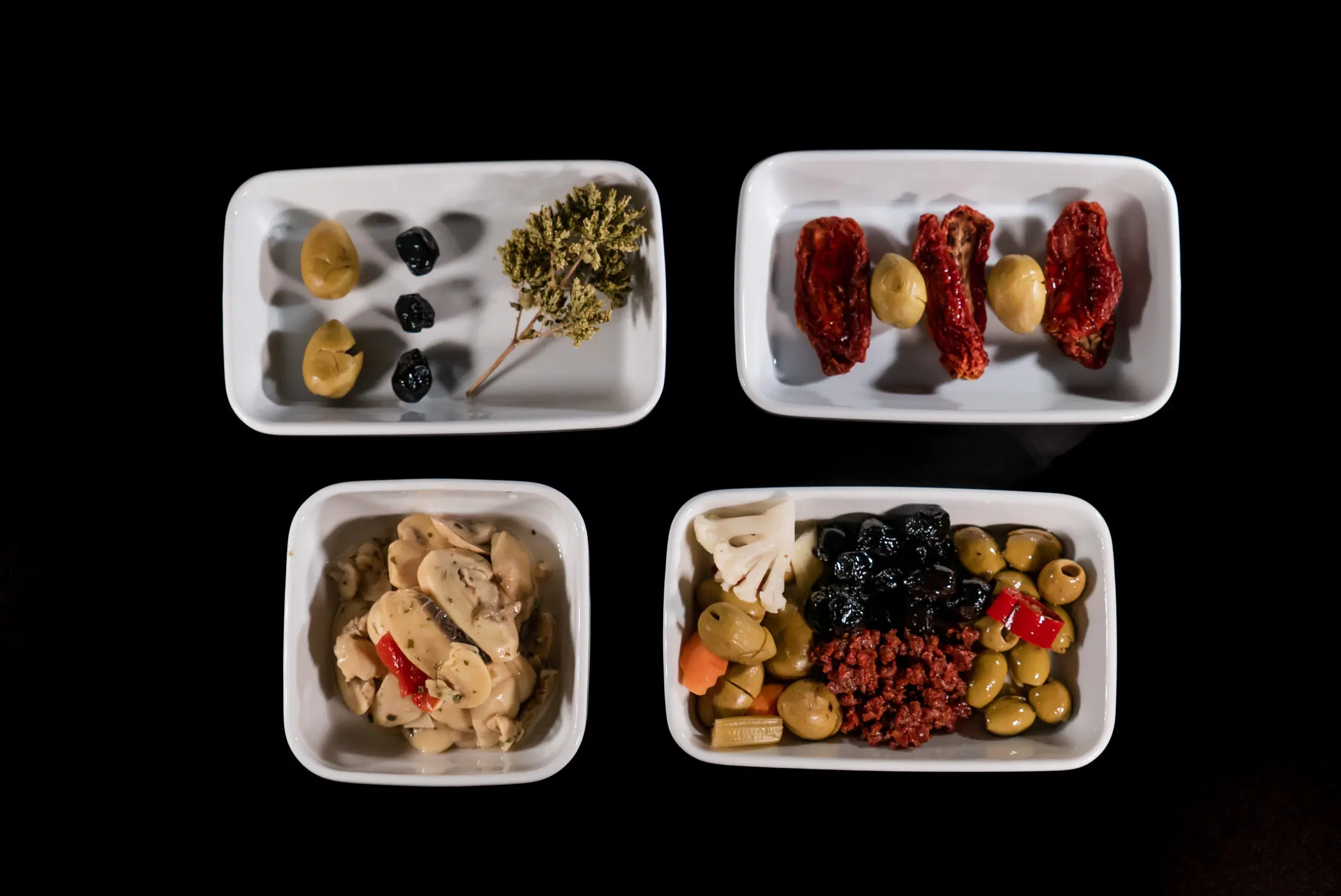 Fresh and Natural Mixed Mushrooms in 3.5kg Packaging - Perfect for a Variety of Delicious Dishes