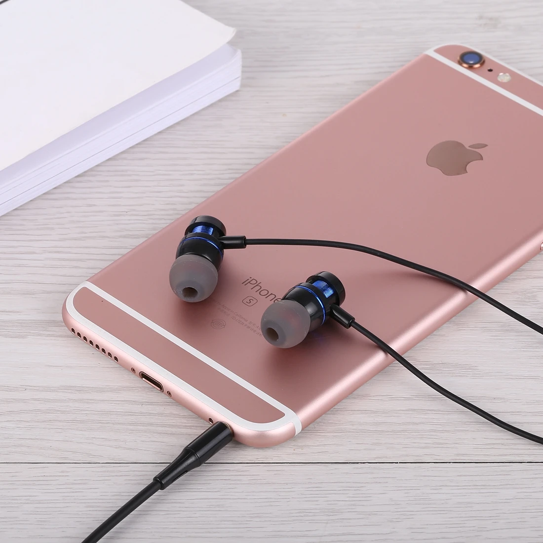 Comfortable In-ear Design Noise Reduction 3.5mm Jack Metal Head Pure Voice Earphones with Mic & Line Control
