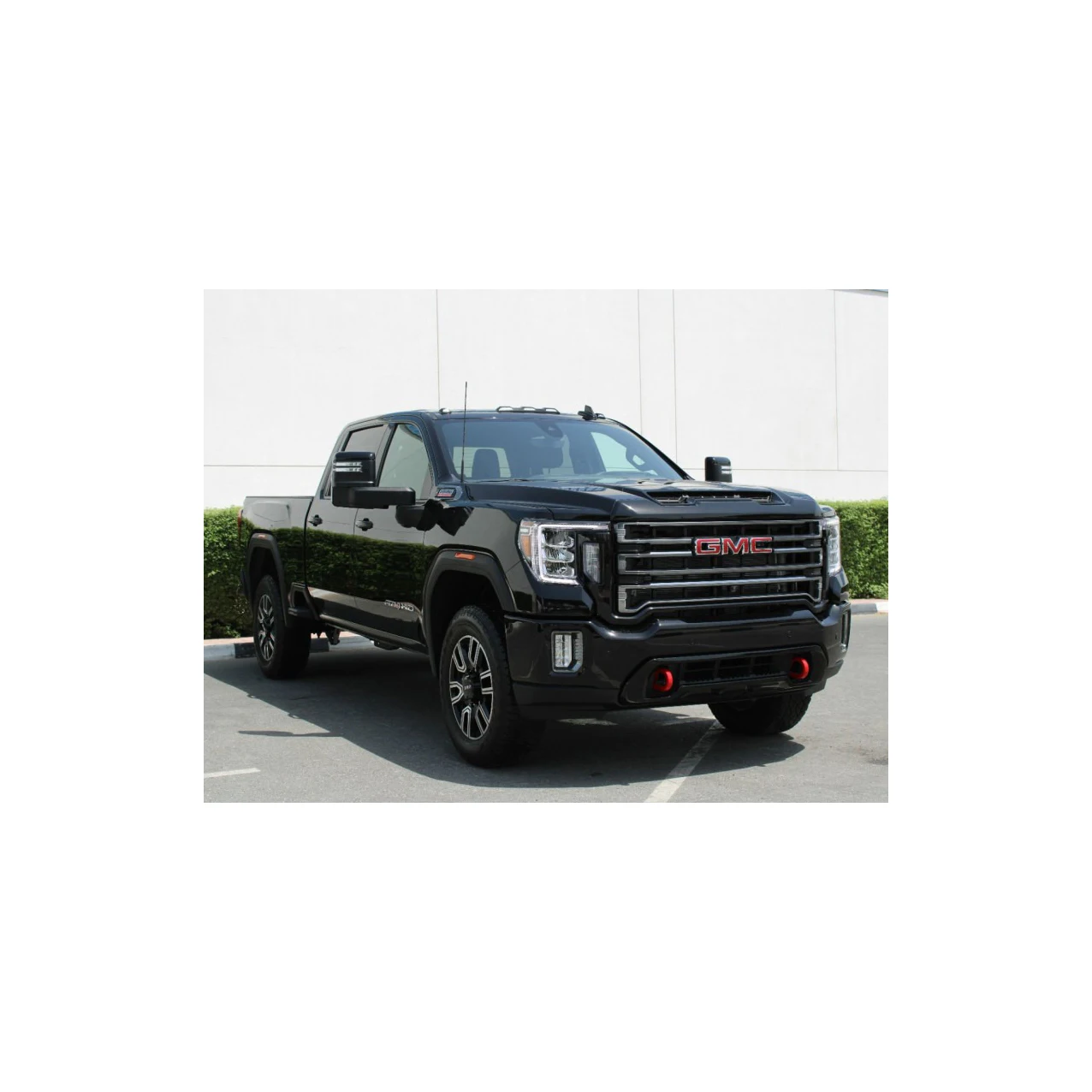 GMC Sierra 1500 Denali с функциями премиум-класса и мощной буксировкой
