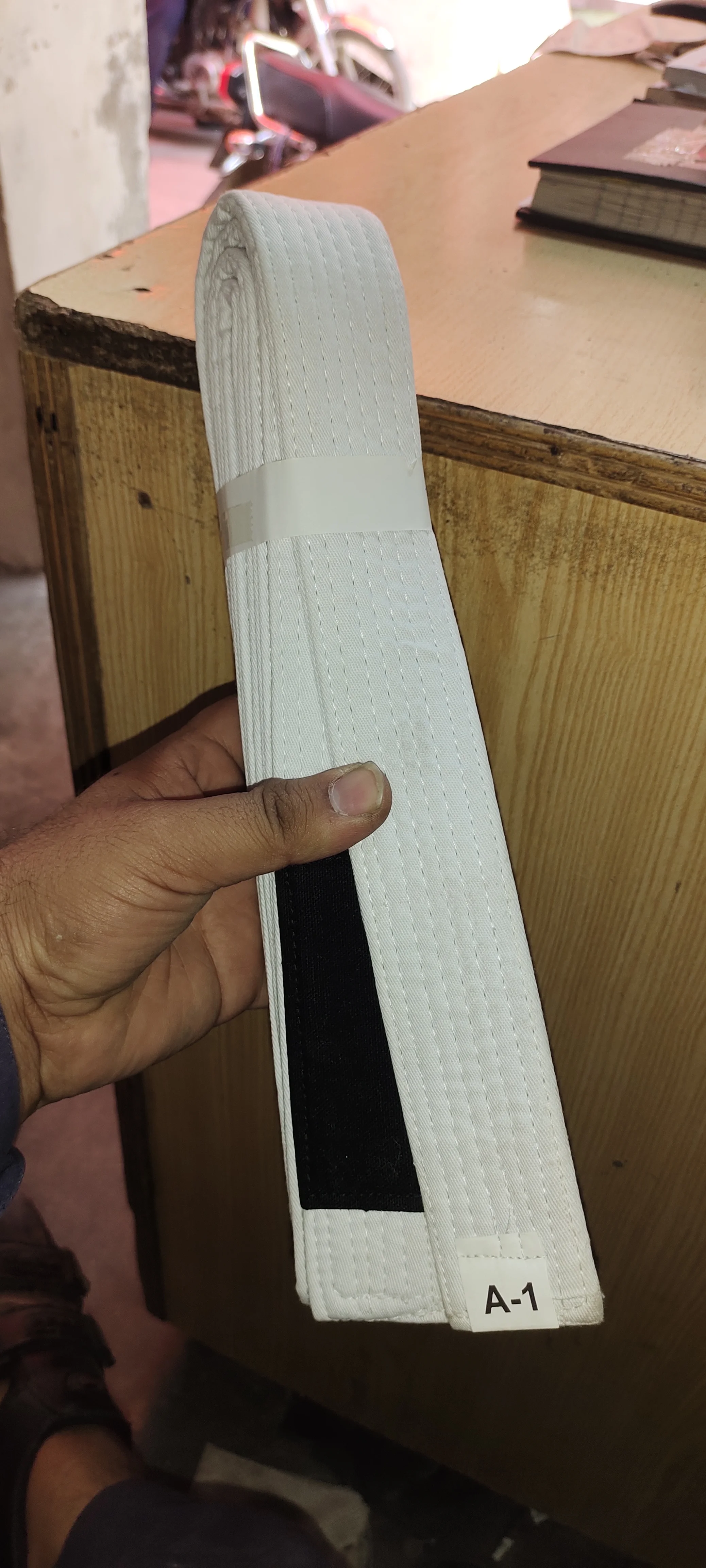 100% Cotton Jiu Jitsu BJJ Karte Belt Grey with White Stripe Size A1 & 220 CM Long X 4.5 CM Wide 8 Stitching