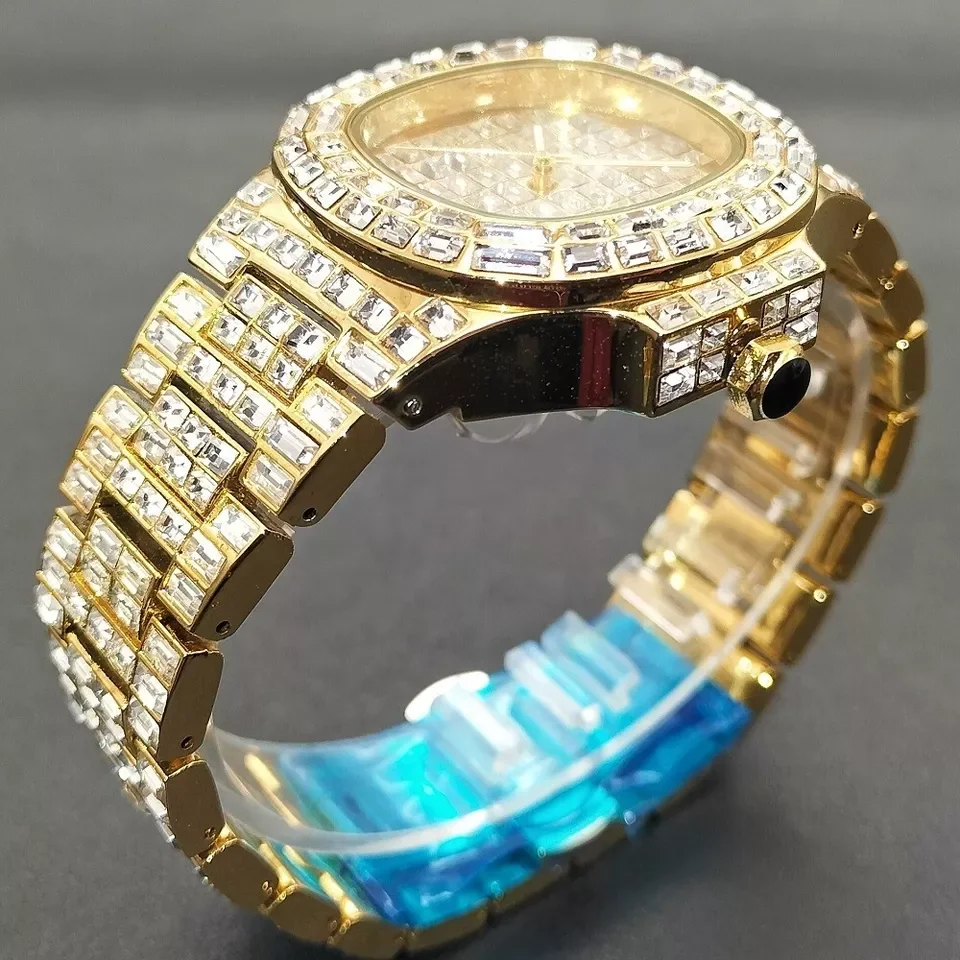 Top Class Business Gifting VVS Clarity Moissanite Diamond Studded Watches for Unisex Fashion Statement at Best Prices