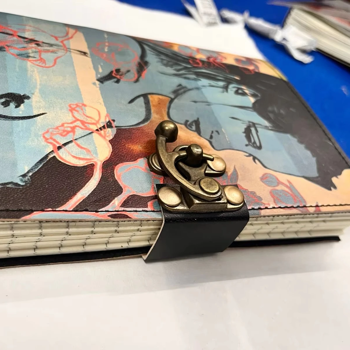 Vintage Pure Print Handmade Leather Journal Diary with Clasp Lock and Single Stone Embossed Leather Notebook Handmade Diary set