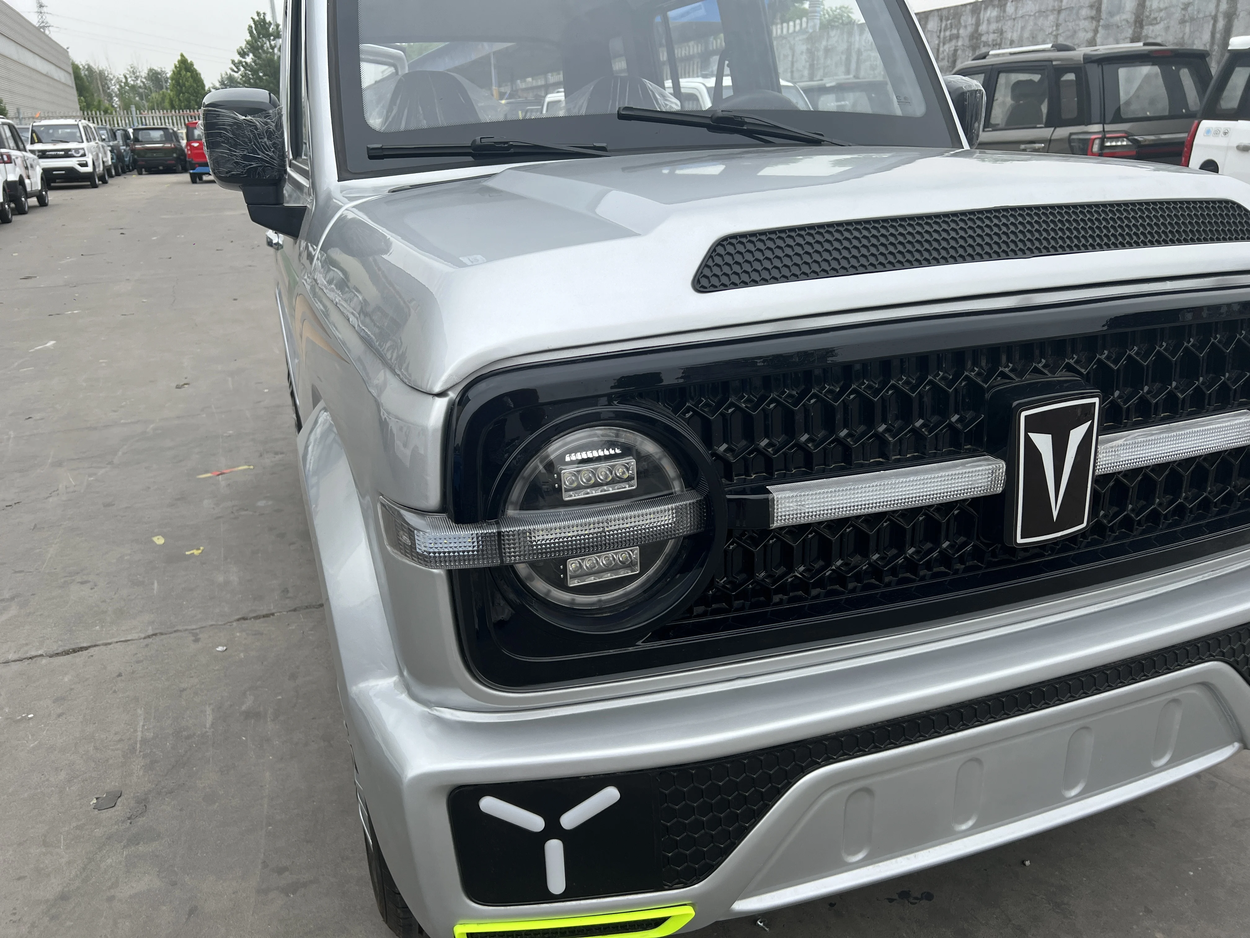 New  RHD LHD 4 Wheels Adults Electric Vehicle Adults Car Low Speed 60KM/H Mini Electric Cars Customizable Electric Vehicles