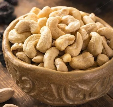 VIETNAM WHOLE CASHEW NUT WW320/ WW240/ WW180  Good Price High Quality For Middle East Market