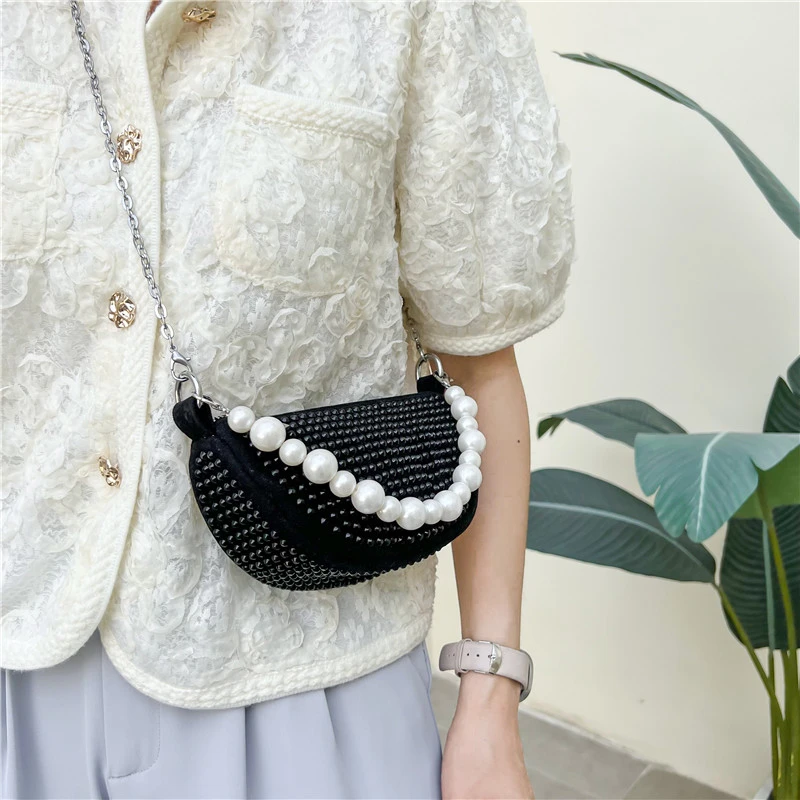 Fashion Beaded Glitter Bling Moon Shape Purse leather Girls Cute Diamond Rhinestone Shoulder Bag for women