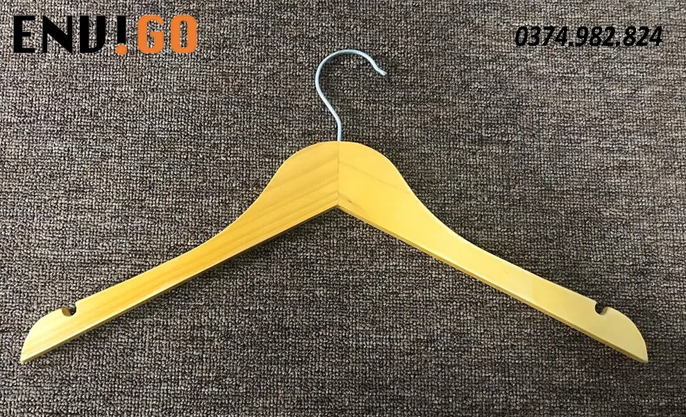 Reasonable Price Fashionable Wooden Hanger Sturdy Natural Wooden Made 43cm Length Vietnam Supplier
