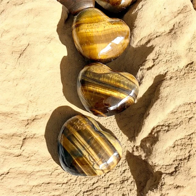 Натуральный коричневый тигровый глаз в форме сердца лечебный камень для медитации и домашнего декора