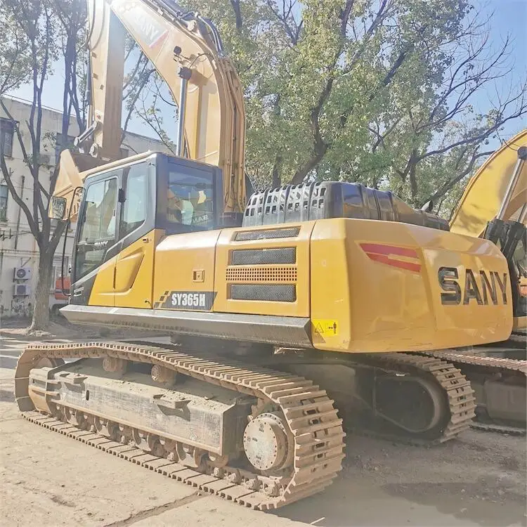 Sany 365 excavator, a famous Chinese brand, is a large-scale mining construction engineering machinery and equipment