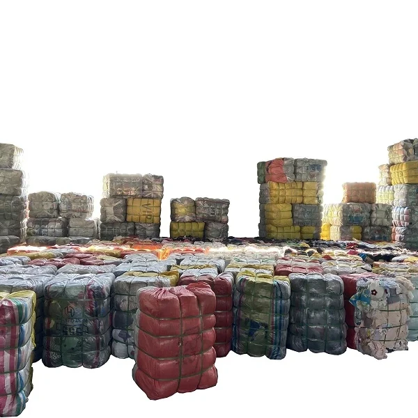 Wholesale Mixed Bales of Second-Hand Clothing: Great for Resale!