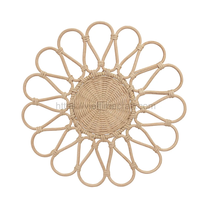 New Design Flower Brown Rattan Placemat Charger Handwoven For Dinning Table Made In Vietnam