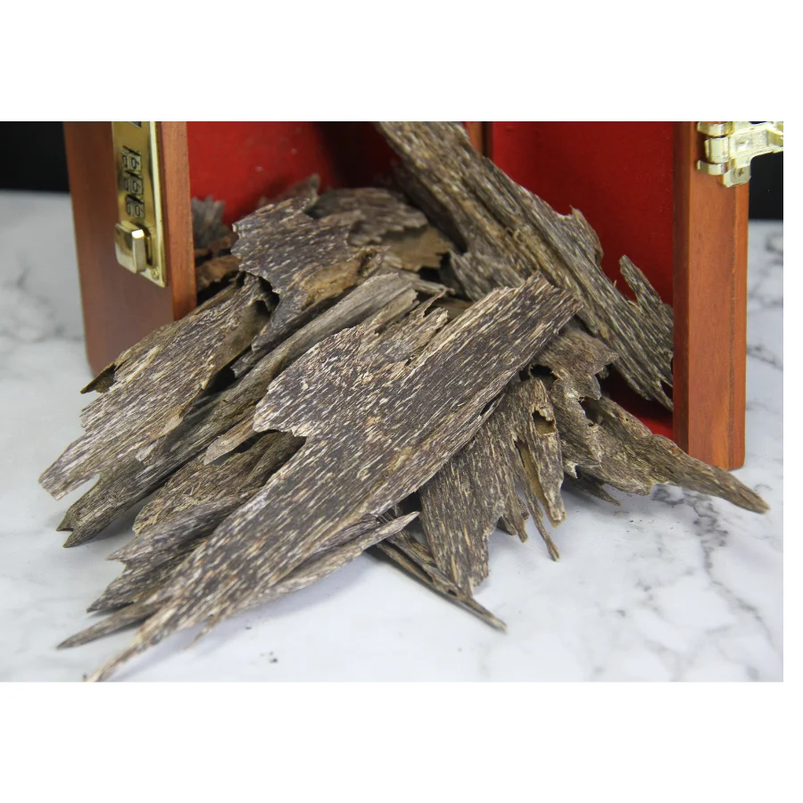 Wholesale Price 100% Natural Vietnamese Agarwood Chips For Mubarak Burner Oud Incense Available Use For Bakhoor