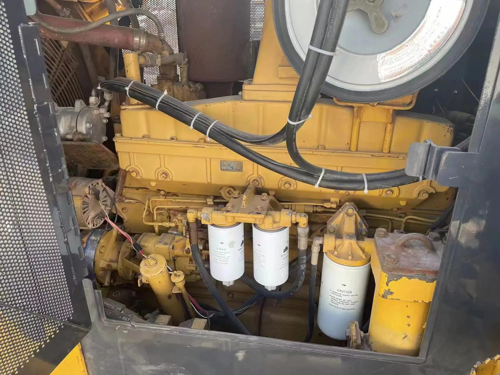 Used track-type tractor SHANTUI SD32 China famous brand Shantui bulldozer with good performance with big dozer blade  capacity