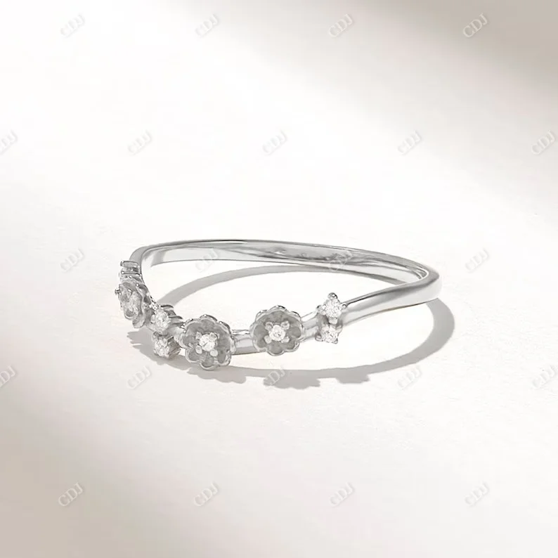 Newest Simple Design High Quality Natural Diamond Stackable Ring Small Daisy Flower Ring Popular Classic Simple Ring for Her