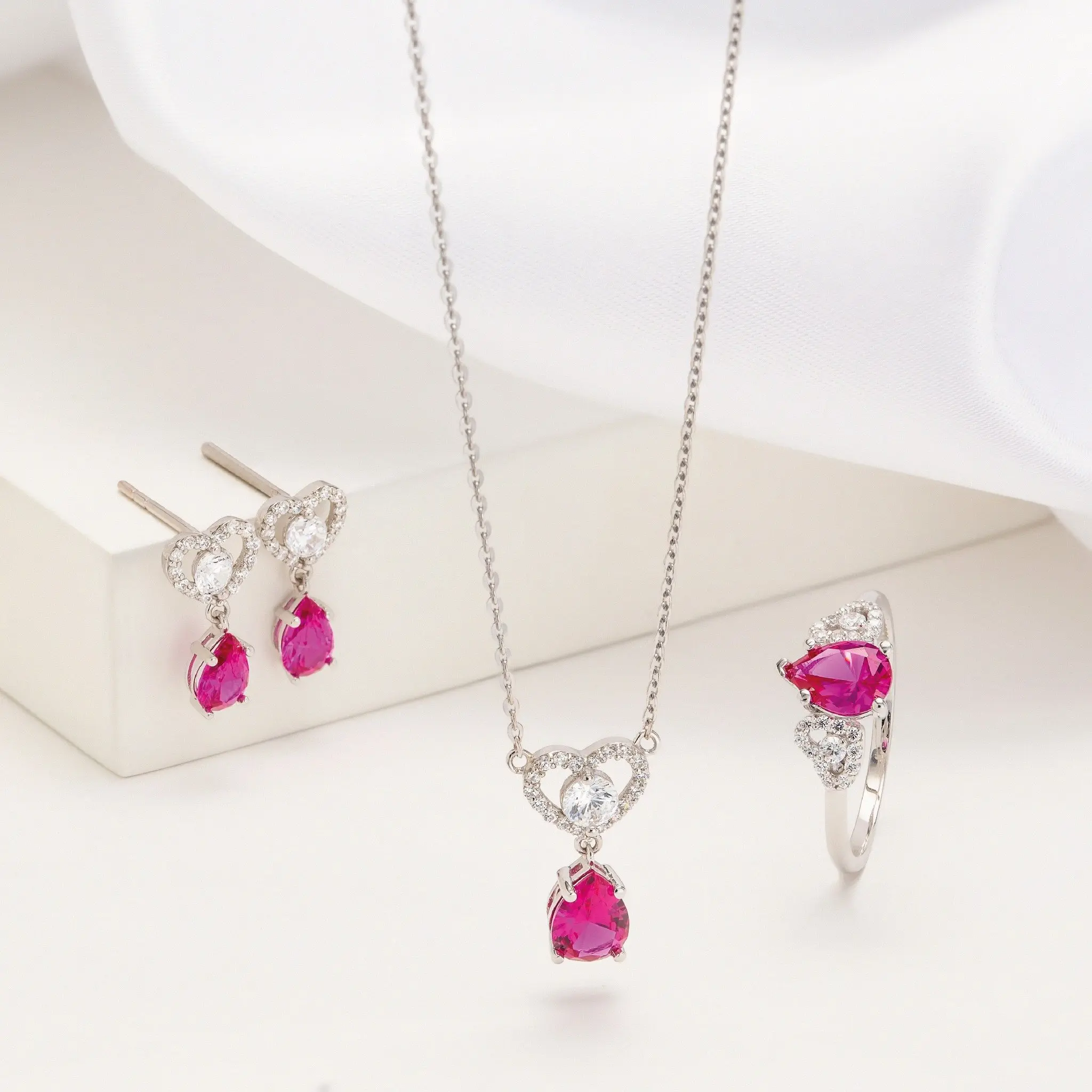 Gemstones Jewelry Set Collection Au585 Real Gold Necklace Fine Jewelry Set With Ruby Stone Made In Vietnam PTB291