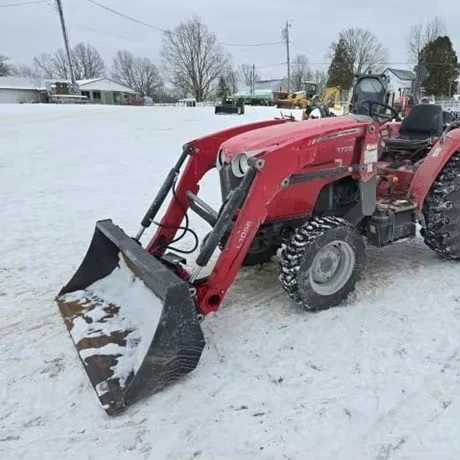 Import Now 2016 FOR-MASSEY FERGUSON 1726E Less Than 40 HP Tractors 4 Wheel Drive Ready to EXPORT Worldwide
