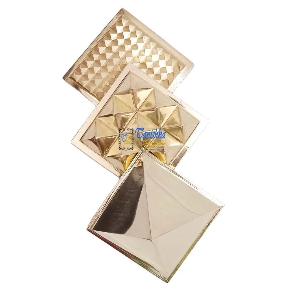 Латунь вастю Пирамида дизайнерские Янтра в металле Ремесленная латунная с 3-я ступенями