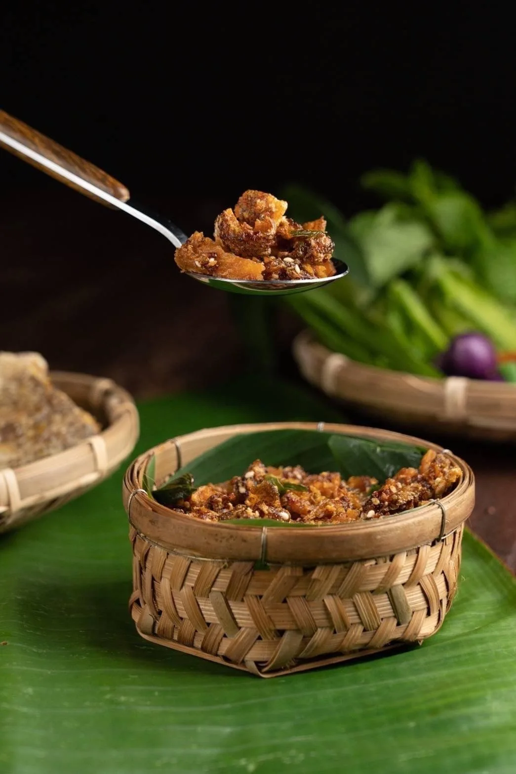 Хрустящие рыбы тыквы премиум-класса с тайским красным карри, Чили пастой, закуска от Sa Nay Rot Thai