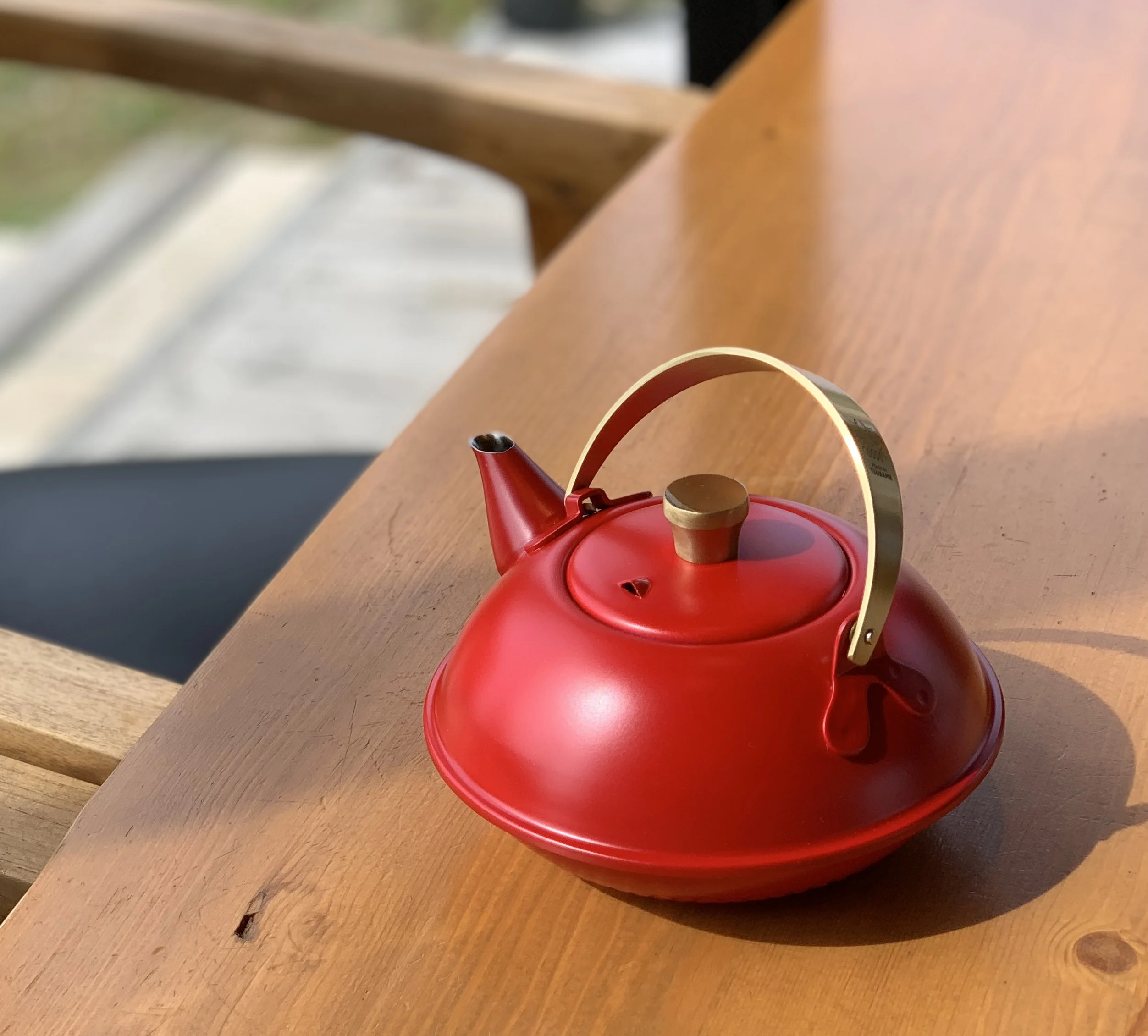 Japan Teapot Premium Coffee Accessories 320g Stainless Steel Red Teapot With Filter And Lid