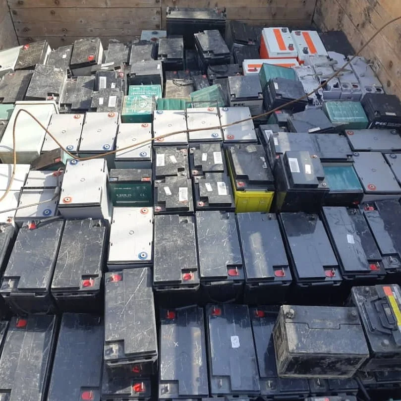 Battery Scraps High grade Car battery Drained lead battery scrap