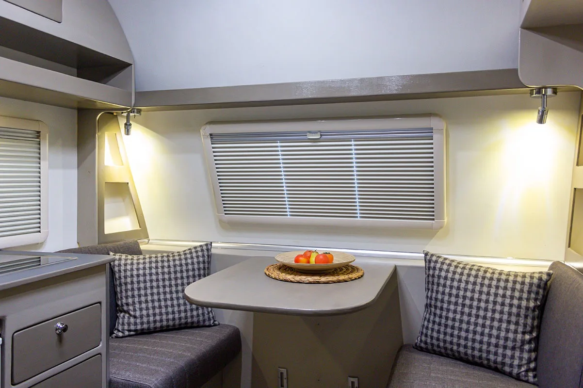 HUNTMENT EU STANDARD 640KG Galvanized Sheet RV Travel Trailer Camper and Caravan, 4-Person Travel Made In Turkey Wholesale OEM