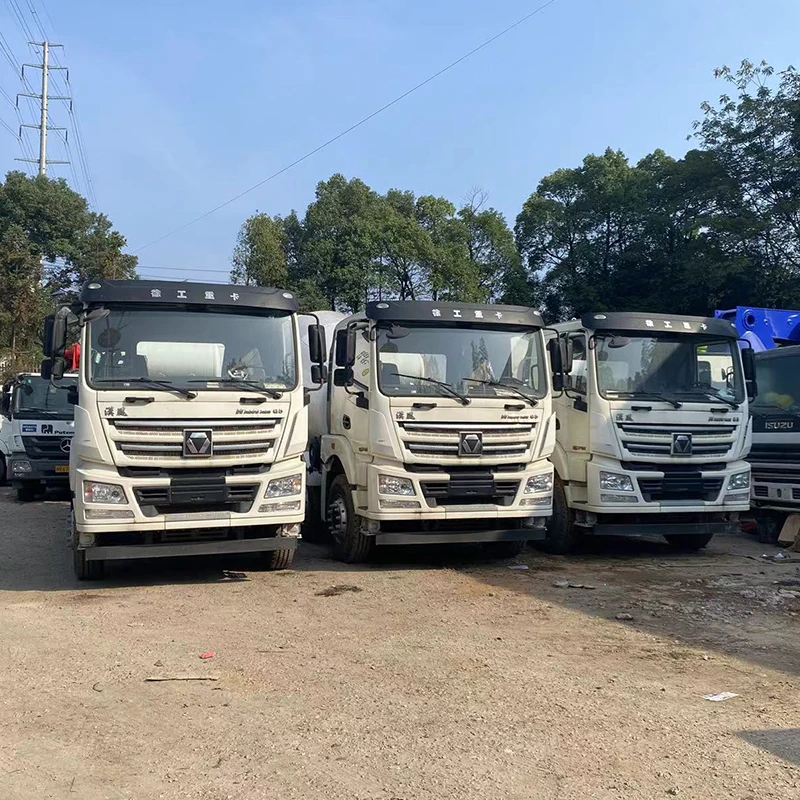 For sale Made year 2021 stock  100% new  concrete mixer truck  8x4 chassis truck 12M3 with 350HP