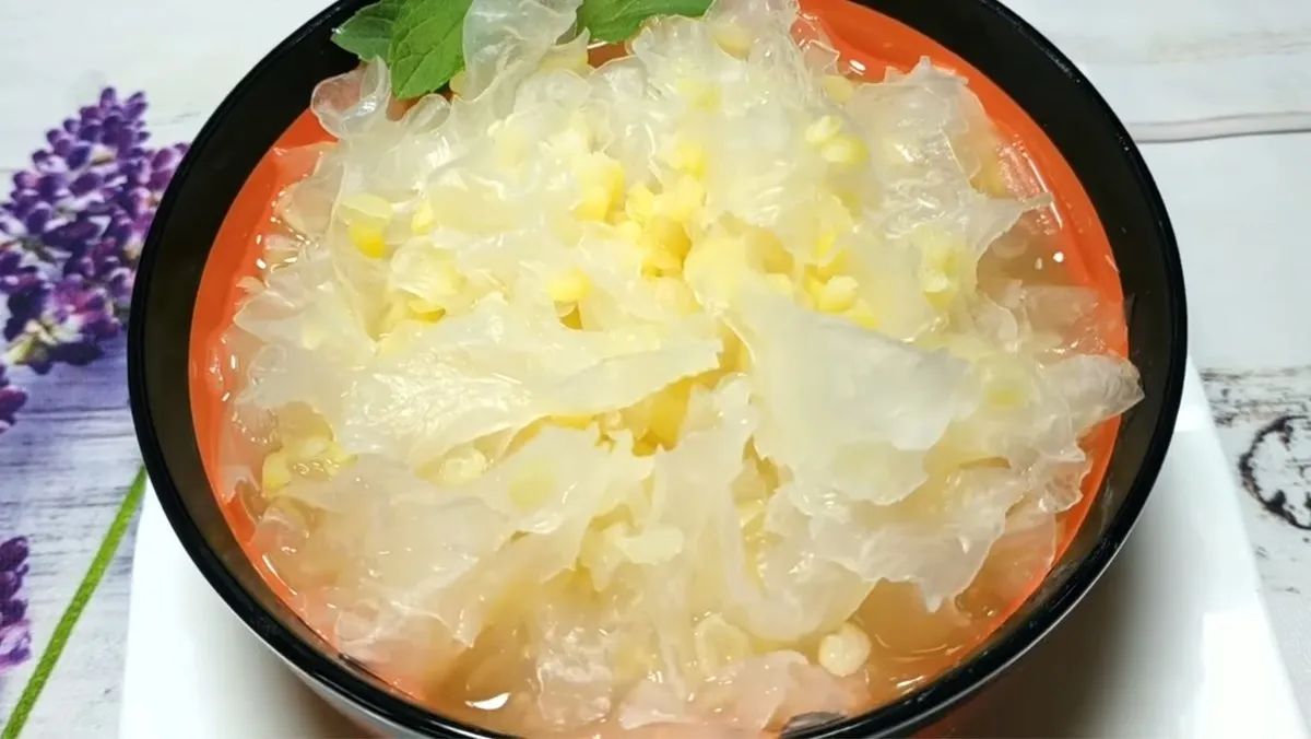 Manufacturer Price Viet Delta Brand Tremella mushroom  High Quality Snow Fungus Grown in Viet Nam