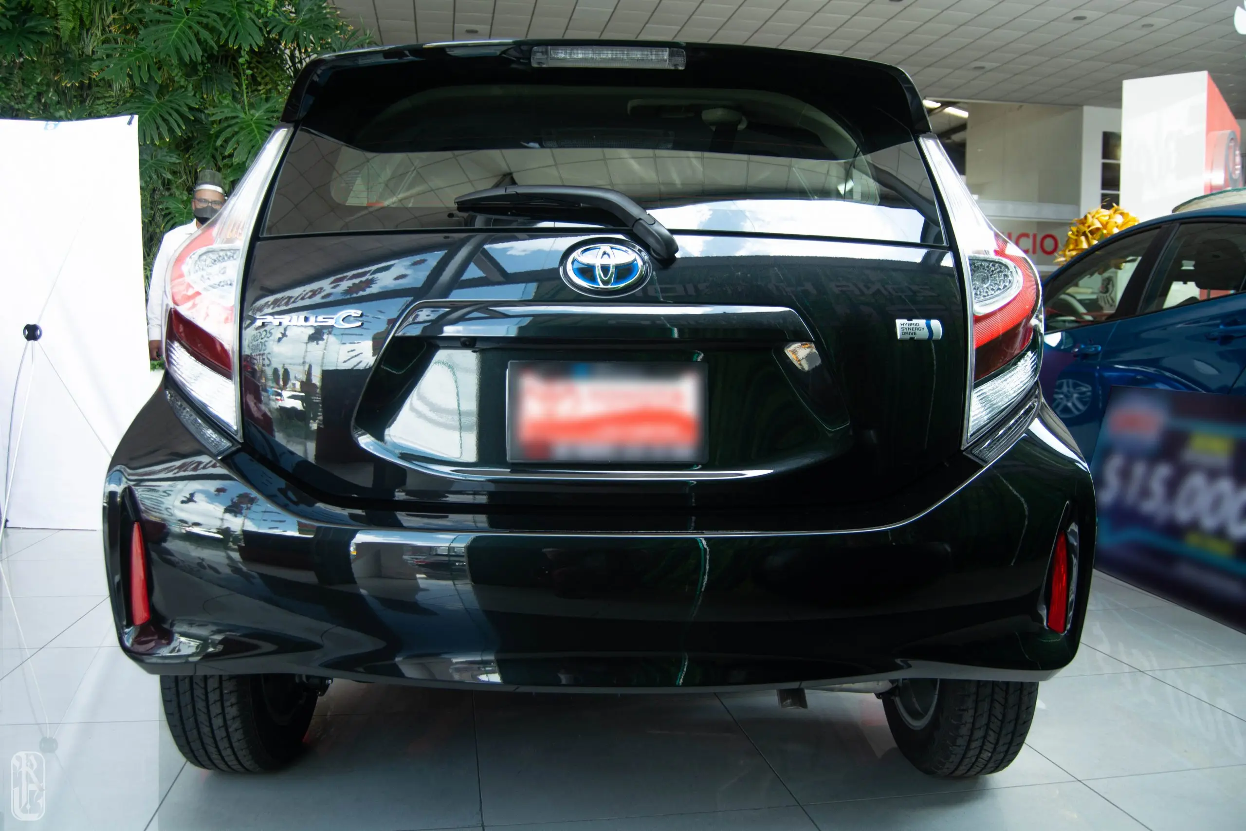 Fairly USED 2021 TOYOTA PRIUS C HYBRID excellent condition
