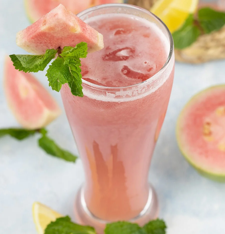 Специальная цена на замороженную пюре гуавы в основной сезон-Замороженная розовая пульпа высокого качества от вьетнамского оптового продавца