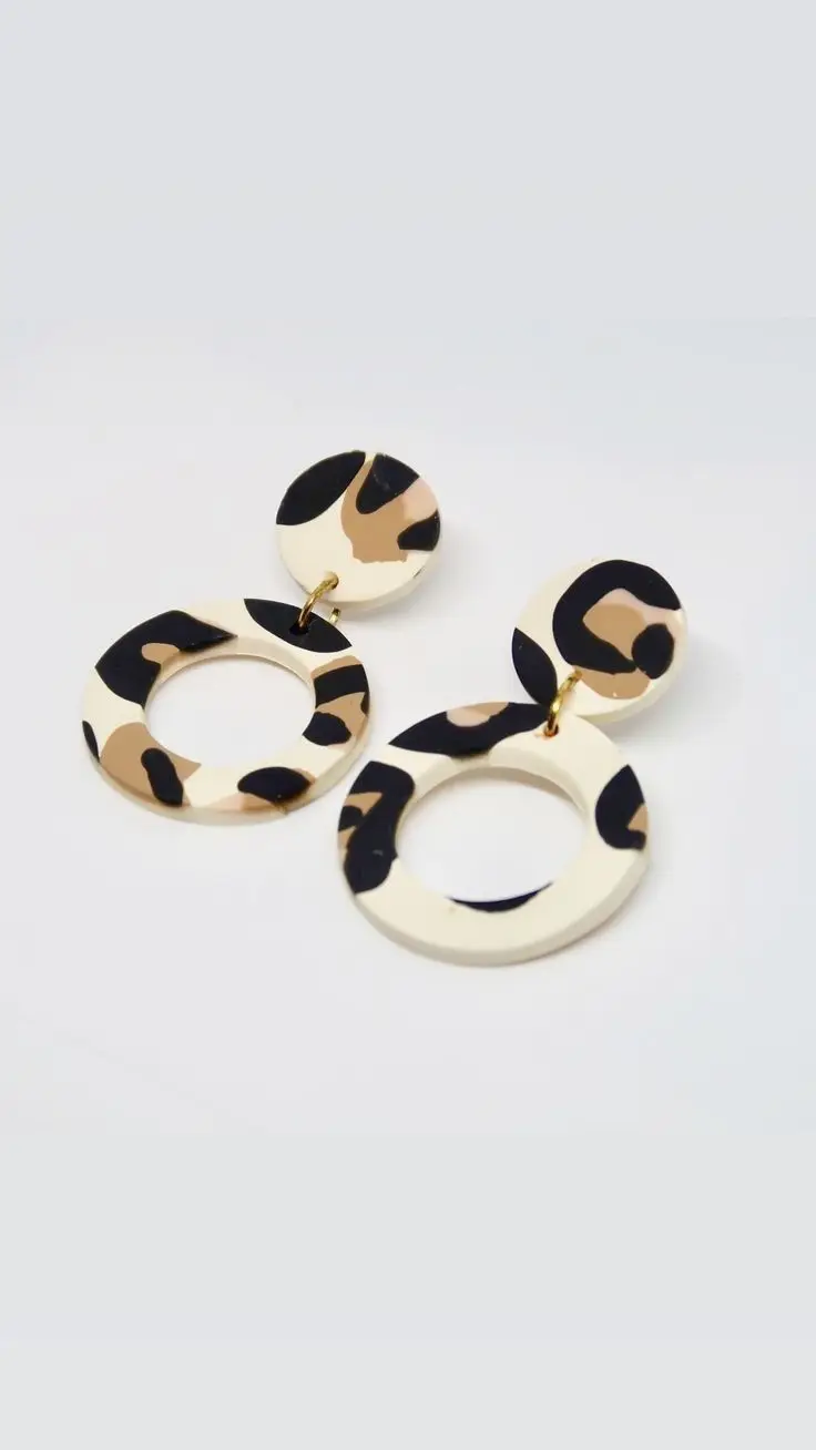 Korean oval hollow Resin Earrings female holiday style retro personality all-match earrings