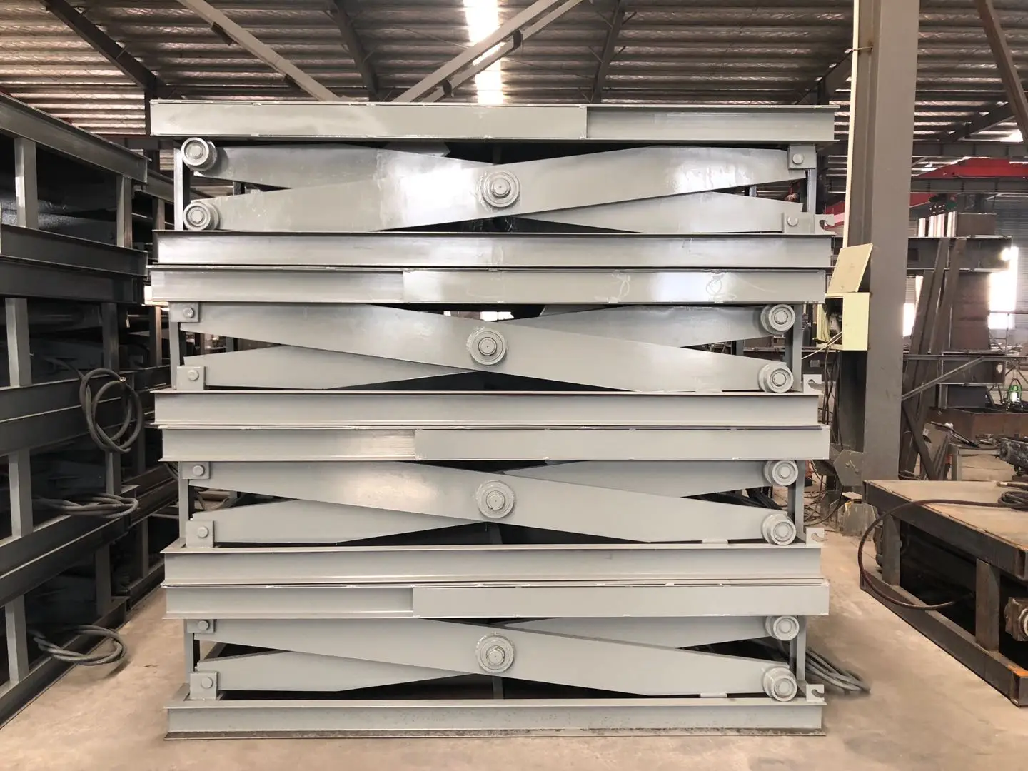 Plywood Making Machine Lifting Table Hydraulic Scissro Lift Platform 1250*2500mm Table Size for Hot Press Max 3000kg 1300*2500mm